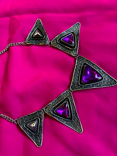 Deep Purple Large Triangle Metal Necklace 18" Fashion Statement - Picture 7 of 9