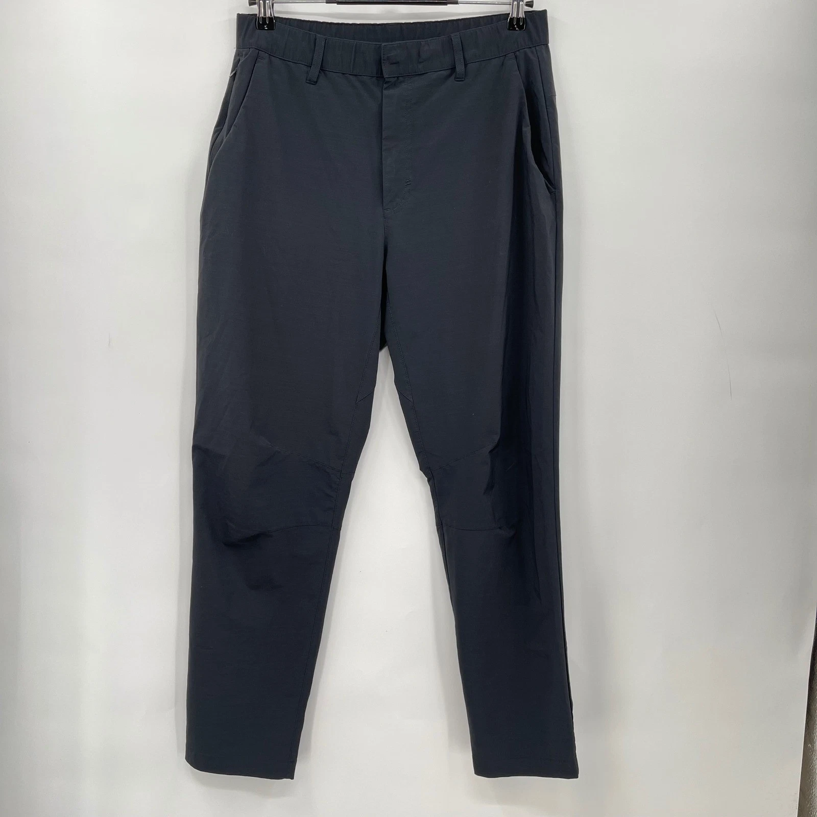 Fabletics Men's Black Athletic Pants Performance Stretch Fit Casual Size L