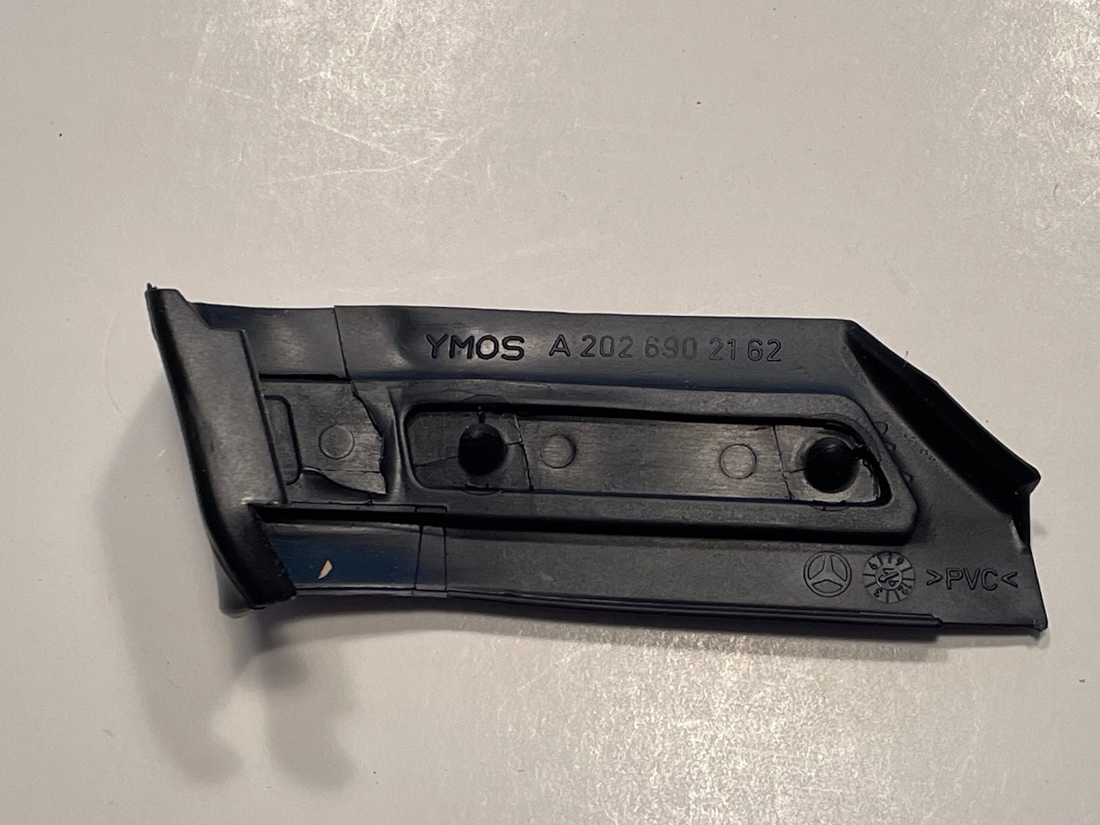 Mercedes-Benz A2026902162 W202 C-class Left Edge Guard Moulding  