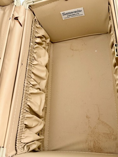 Vintage1950s SAMSONITE Streamlite Tan Train Case/cosmetics Case With Key - Picture 10 of 10