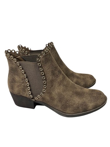 Sbicca Murphy Taupe Bootie Sz 7.5 Fabric Upper Rivets Western Low Heel Grommet - Picture 6 of 11