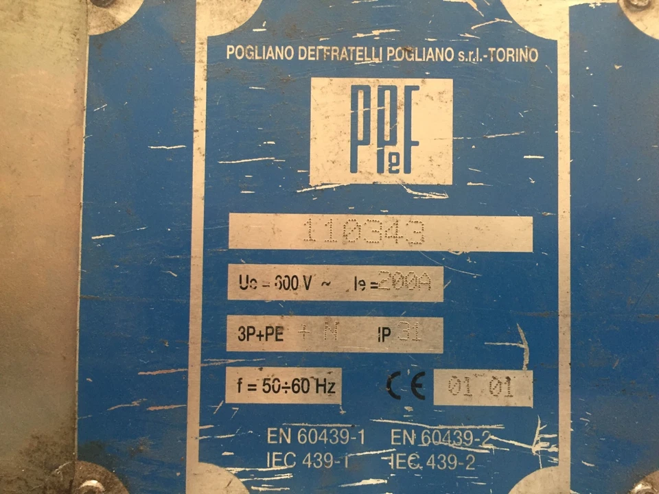 materiale elettrico  industriale spine blindo fusibili e altro - Immagine 2 di 4