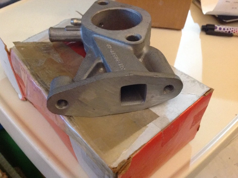 NOS 1983 1984 1985 1986 FORD RANGER GAS 4 CILINDROS CARBURADOR A ESPACIADOR DE ADMISIÓN  Foto 4 de 4