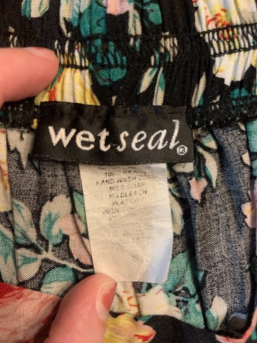Wet Seal Small Black Floral Mini Skirt - Picture 2 of 6