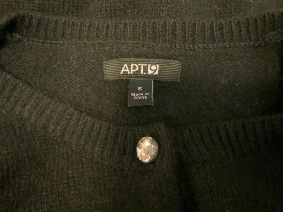 Apt. Cárdigan 9 Mezcla Angora Mujer Pequeño Ajustado Botones Transparentes Suave Esponjoso Acanalado Foto 3 de 4