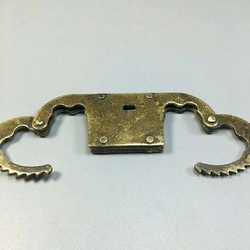 Vintage brass handcuffs crafts, pure copper handcuffs collectibles - Picture 5 of 9