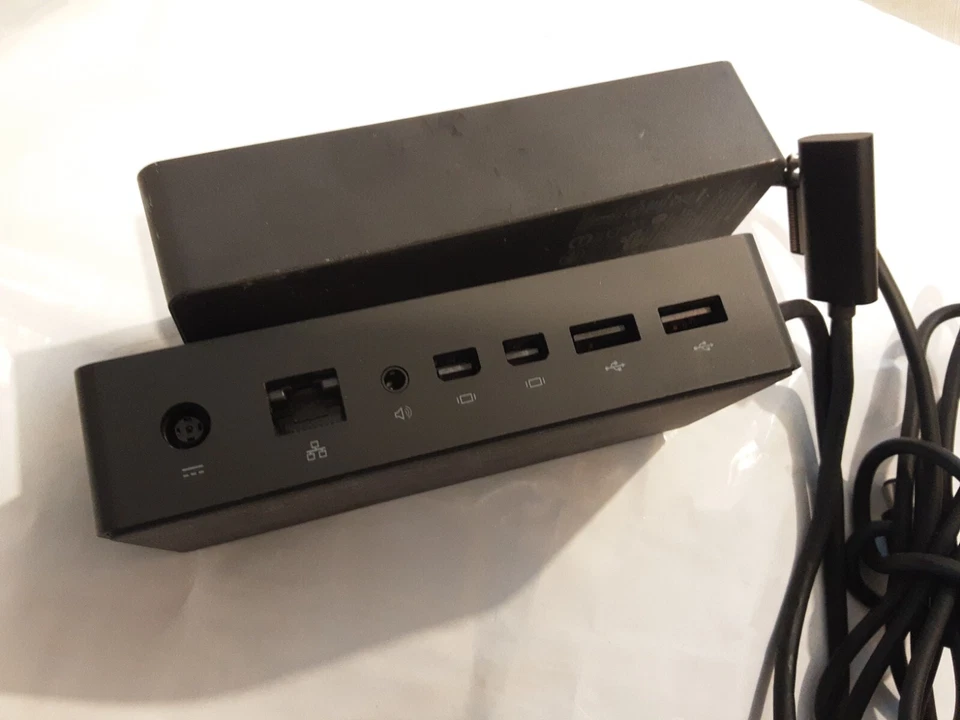 Microsoft 1661 Surface Pro 3 Pro 4 Pro 5 Pro 6 Pro 7 ProX Docking Station + PSU - Image 2 of 4