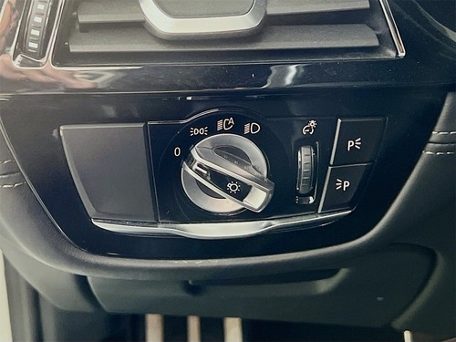 2020 BMW M5 - Picture 11 of 12