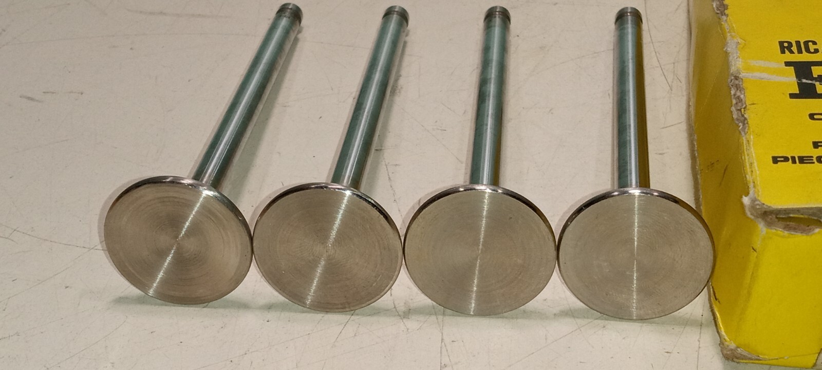 Ferrari 456 Engine Cylinder Head Exhaust Valve_140597_ 155727_GT_GTA_M GT_NEW_OE