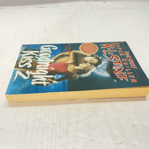 Good Night Kiss 1 And 2 Fear Street By R.L. Stine - Foto 7 di 8