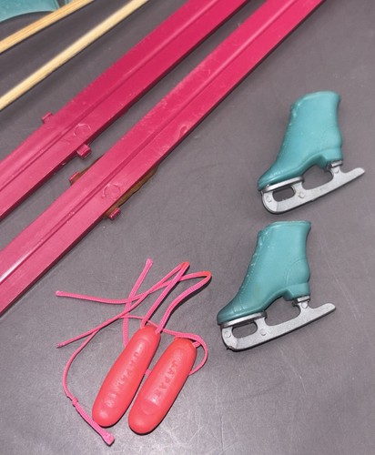 Vintage Barbie Doll #1585 NEAR COMPLETE SEARS EXCLUSIVE ACTION ACCENTS SET SKIS - Picture 17 of 17