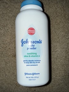 Johnson’s Baby Powder Pure Cornstarch