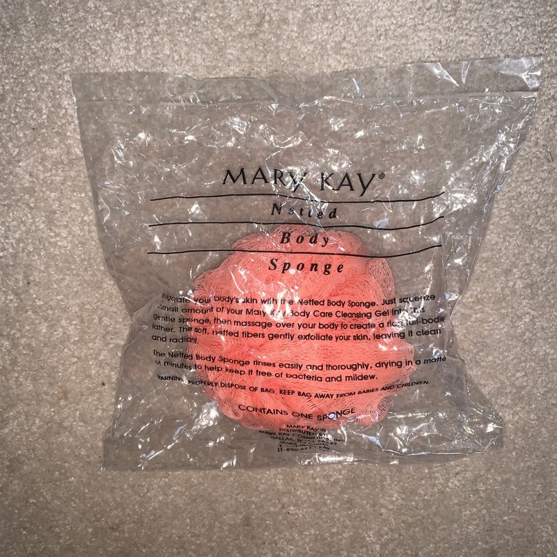 BN In Package Mary Kay Netted Body Sponge