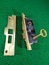 RHC  1111 1/2 LH NEW OLD STOCK  RABBET FRENCH DOOR LOCK w/KEY & KEEPER  (20556)