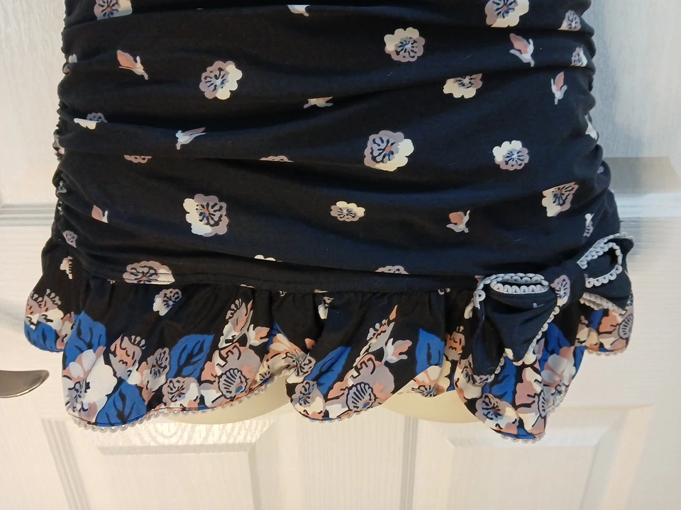 Juicy Couture Beach Royalty Vestido de Baño con Volantes Halter Traje de Baño Talla Pequeña Y2K Foto 4 de 4