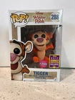 Funko Pop! Vinyl: Disney - Tigger (Bouncing) (Flocked) - SDCC