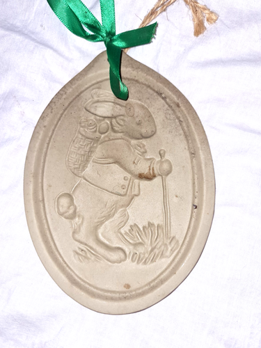 Vintage BRAUN TASCHE Shortbread KEKSFORM KUNST OSTERHASE HASE Wandern 1984 B - Bild 1 von 2