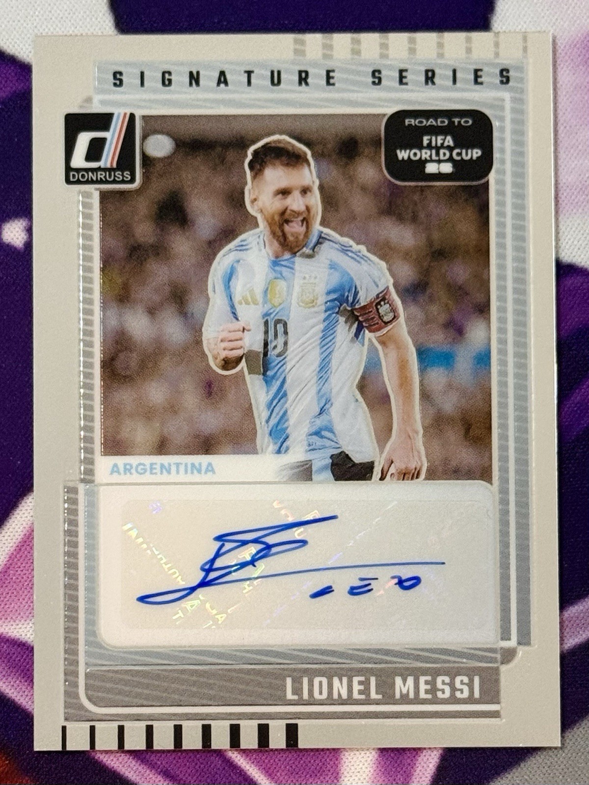 2025-26 Donruss FIFA World Cup Soccer Signature Series Lionel Messi AUTO