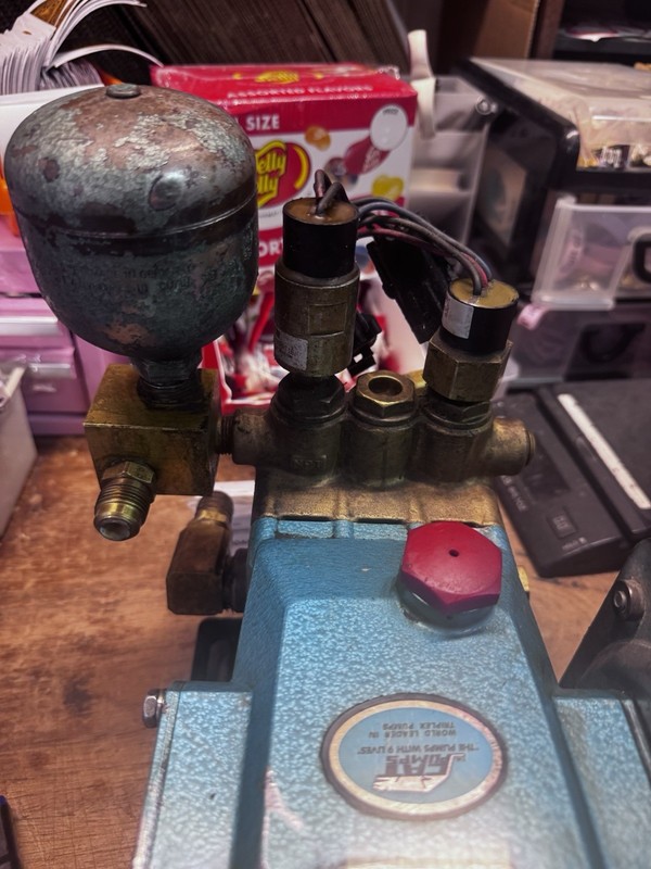 Cat Pumps Ceramic Plunger Pump Assembly 3CP1120 USED