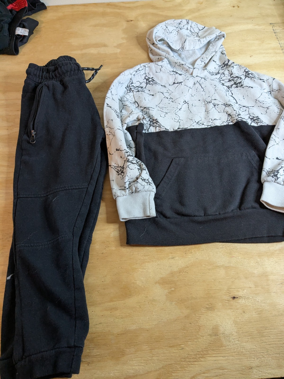 Picture 3 of 21