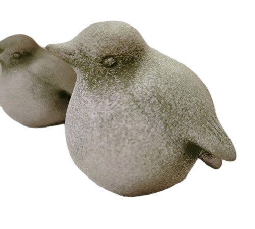 Folk Art Sparrow Bird Stoneware Pottery Pair Figurine Sculpture 2.5" Art - Picture 3 of 8
