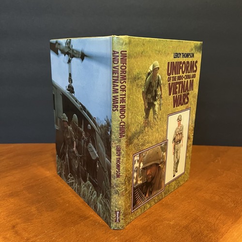 Uniforms of the Indo-China and Vietnam Wars Book Leroy Thompson 1984 Illustrated - Imagen 2 de 12