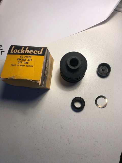 1969-89 1.6,1.7,2.0 CLUTCH MASTER CYLINDER REPAIR SEALS KIT SAAB 99 900 9000