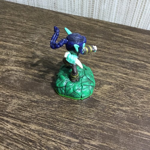 Skylanders Spyros Adventure Stealth Elf Figure and Card - Picture 7 of 9