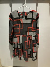 Women’s T Y W F Sweater Flare Dress. Size Large. Gray/BLack/Red. Pockets. EUC.