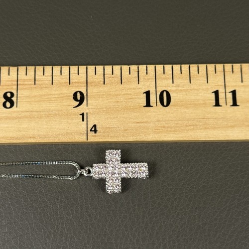Swarovski Light Amethyst 3D Cross Pendant Necklace Swan Signed Rhinestone - Picture 7 of 8