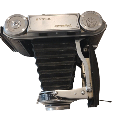 Voigtlander Bessa II 6x9 Film Camera, Color Skopar 105mm f/3.5