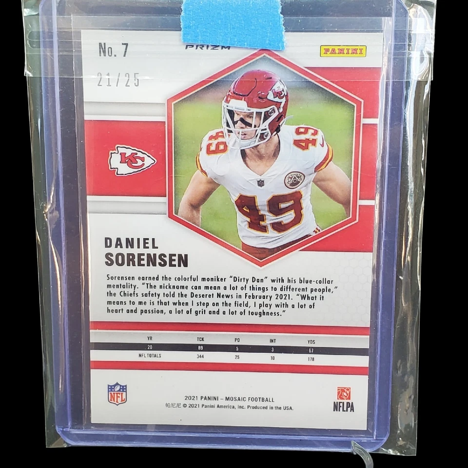 2021 Panini Mosaic Football Daniel Sorensen Orange /25 Fluorescent Prizm SSP - Image 3 of 3