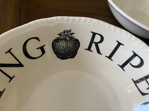 Excellent New 4 Wood & Sons The Kitchen Garden Black Cereal Bowls RipeForPicking - Picture 3 of 9