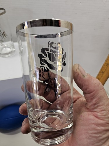 Vintage MCM 4 Dorothy Thorpe Silver Band & Rose Tall Barware Glasses. - Picture 8 of 8