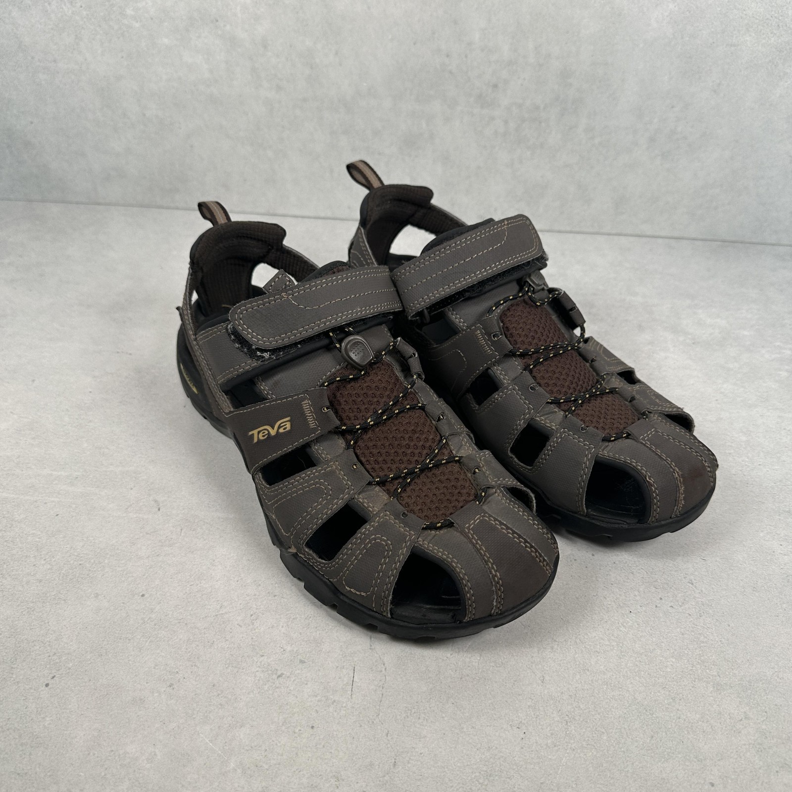 APL Sandali Teva scarpe uomo taglia 8 marrone nero outdoor escursionismo acqua punta chiusa cinturino