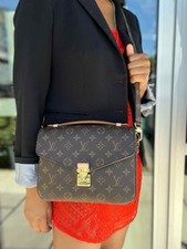 LOUIS VUITTON Pochette Metis Coated Canvas Brown Top Handle Monogram Crossbody