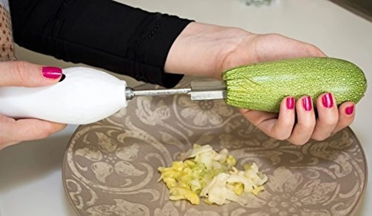 - The Original Wireless Electric Vegetable Corer - Professional Core Remover ...
