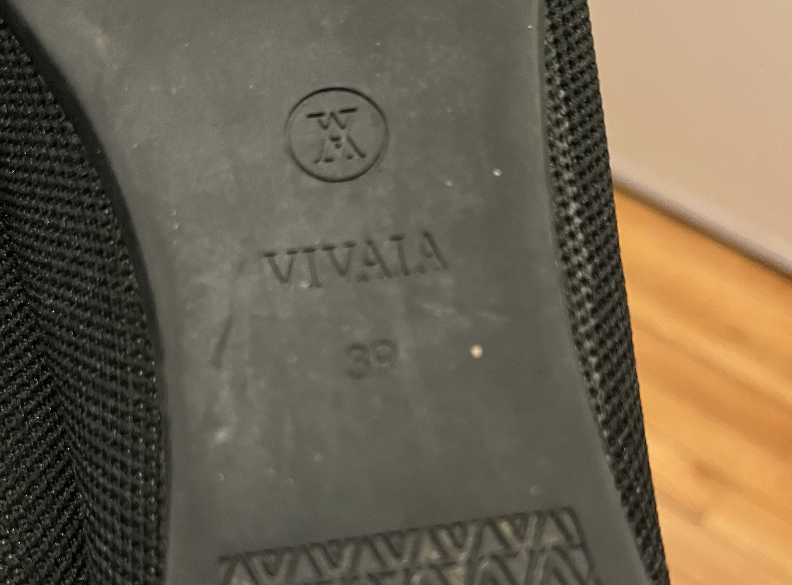 Vivaia Adele Pointed-Toe Patterned Flat Black Ebo… - image 13