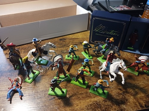 LOT OF 16 BRITIANS DEETAIL WESTERN FIGURES. COWBOYS AND INDIANS. TOY SOLDIERS