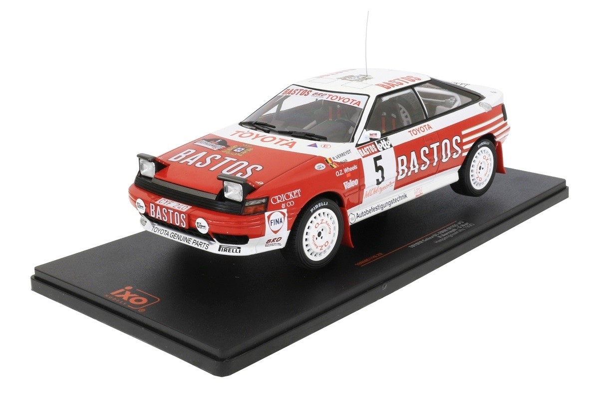 Jouet de collection TOYOTA Celica ST165 IXOMODELS pour passionné de sport auto 1/43