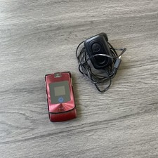 RED MOTOROLA RAZR V3i & CHARGER (NEEDS NEW BATTERY) RARE VINTAGE MOBILE PHONE