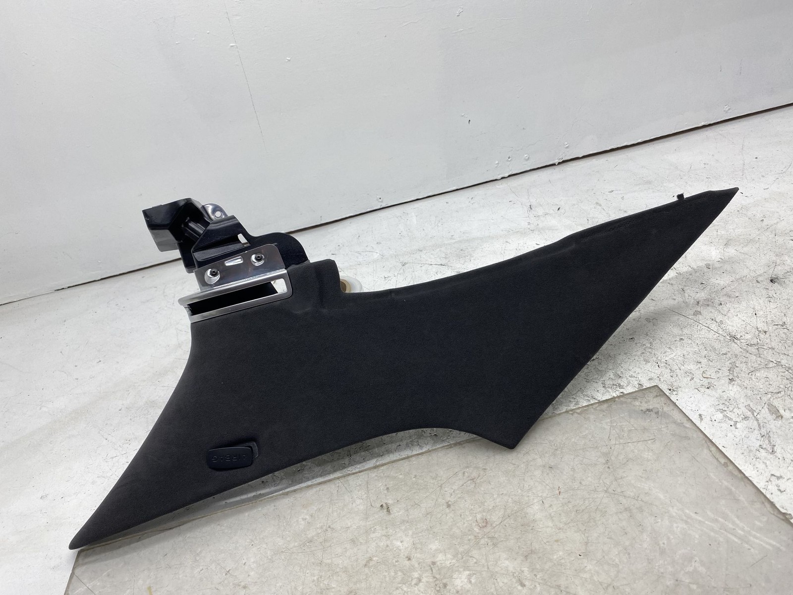 Bentley Flying Spur 2013-2018 REAR+LEFT Pillar trim P/N 4W0867789A