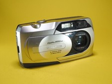 Fujifilm FinePix 2400 Zoom Digital Camera Silver with 8MB Card Tested Working