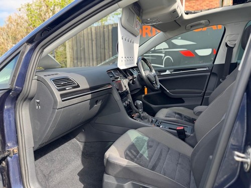 VOLKSWAGEN GOLF 2.0 TDI BlueMotion Tech GT Edition 2017 - Picture 8 of 20