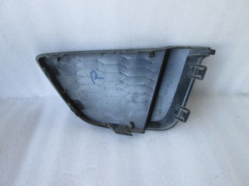 2015 2016 2017 Honda Fit Front Right Fog Lamp Cover 71103-T5RA OEM Factory - Picture 5 of 8