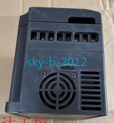 1 PCS VC1000-R75G3 driver speed control frequency converter In good condition - Picture 4 of 5