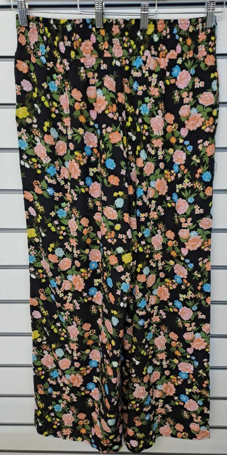 ГОФРИРОВАННЫЙ ШЛАНГ KAPSEL DAMEN SCHWARZ BLUMENDRUCK GRÖSSE 16 NEU (арт. 590)