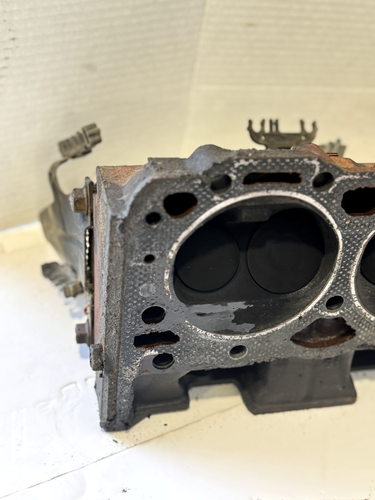 1991 GMC C1500 305 ENGINE TBI CYLINDER HEAD USED FOR REFURBISH OEM - Picture 14 of 17