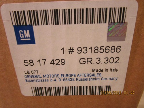 4 Genuine GM OEM Injectors 93185686 With Fuel Rail - Picture 2 of 7