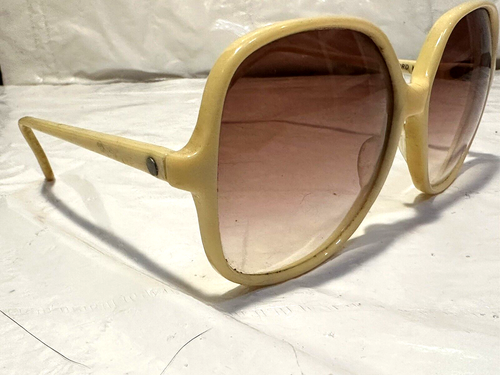 Vtg Oversized Butterfly Colors in Optics Sanford Hutton 14 IY Plastic Sunglasses - Picture 8 of 10